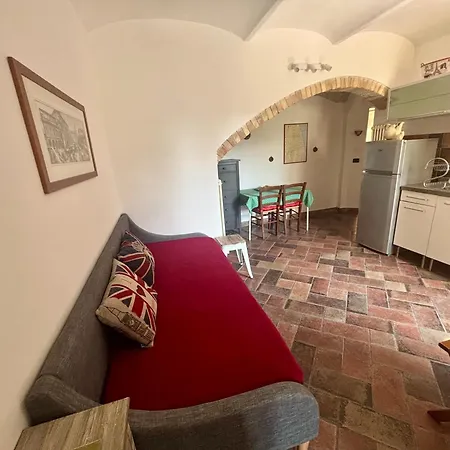 Bed & Breakfast Antico Borgo Piceno 3*